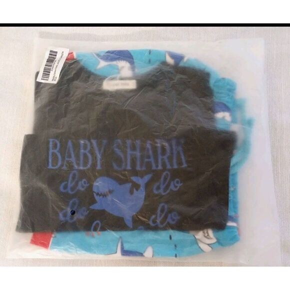 NWT BABY SHARK BABY'S SHORT SET - Picture 6 of 8